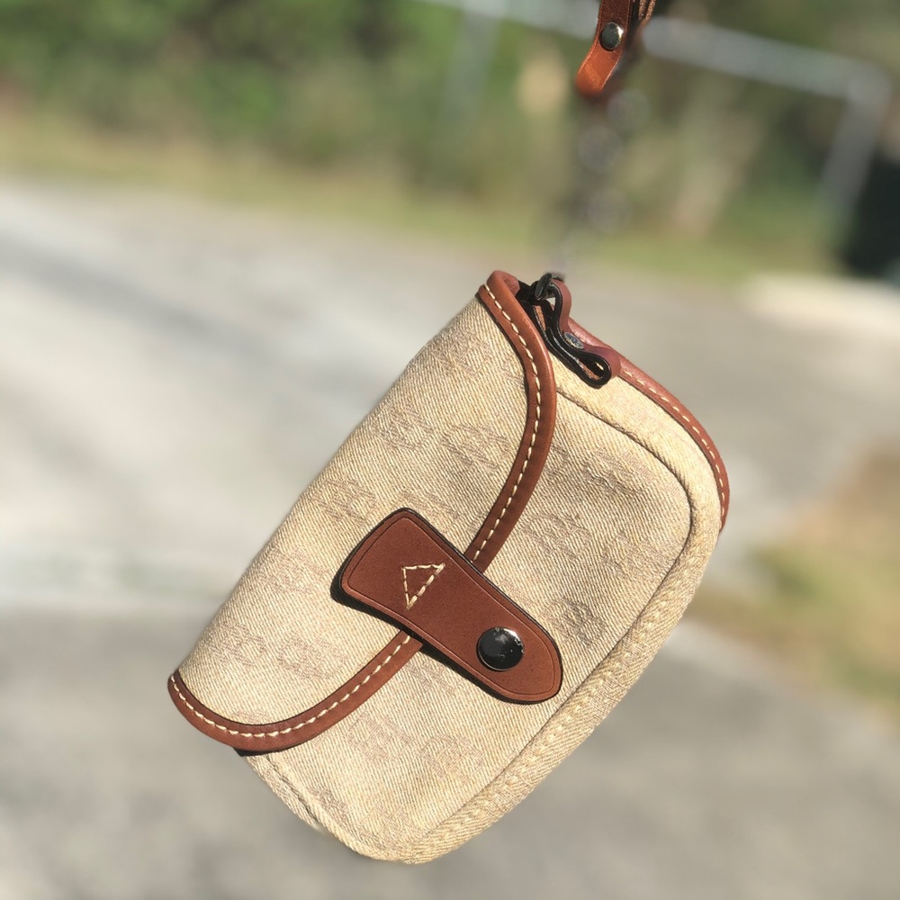 Dooney & Bourke Wristlet